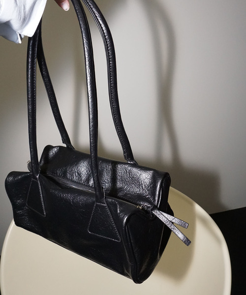 chuclla（チュクラ）の「トライアングル テクスチャー ボストンバッグ cha26s001（ショルダーバッグ・レディース・ブラック・FREE）」の14枚目の写真