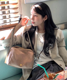 TOOAMO（トゥアモ）の「ベルラスエードボックスバッグベージュ（ショルダーバッグ）」