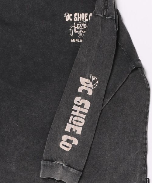 DC（ディーシー）の「DC/ディーシー 26 KD PLAY BUDDY LS キッズ ロンT YLT261509（Tシャツ/カットソー・キッズ・ブラック/ブラック系その他・130cm/140cm/150cm/160cm）」の4枚目の写真