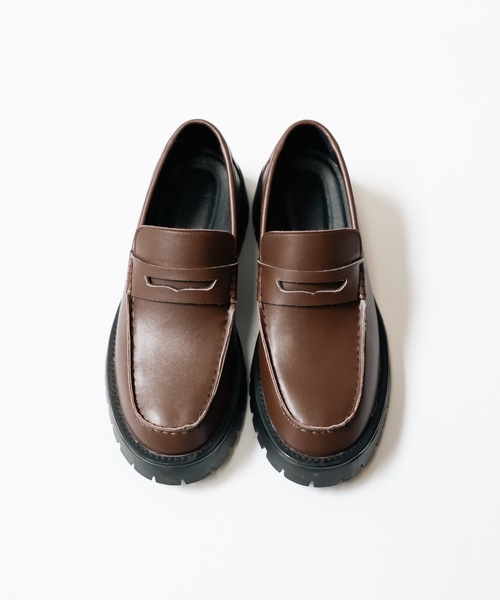cii（シー）の「SPLIT LEATHER LOAFER / スプリットレザーローファー（ローファー・メンズ・ブラウン/ブラック・LARGE/MEDIUM/SMALL/X-SMALL）」の2枚目の写真
