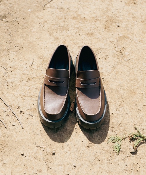 cii（シー）の「SPLIT LEATHER LOAFER / スプリットレザーローファー（ローファー・メンズ・ブラウン/ブラック・LARGE/MEDIUM/SMALL/X-SMALL）」の15枚目の写真
