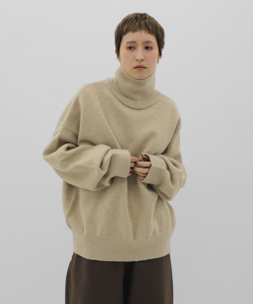 lit(リット)の「Dart Sleeve High Neck Knit(ニット/セーター・レディース・ベージュ/グレー/ダークブラウン・FREE)」の18枚目の写真