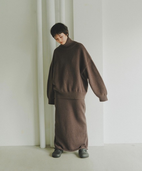 lit(リット)の「Dart Sleeve High Neck Knit(ニット/セーター・レディース・ベージュ/グレー/ダークブラウン・FREE)」の7枚目の写真