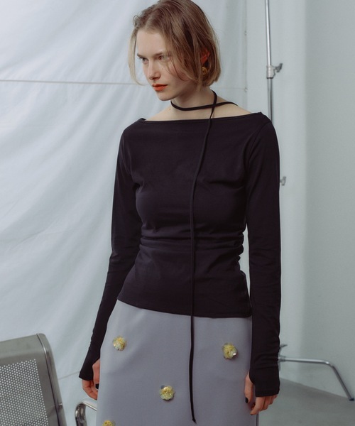 yae（ヤエ）の「Boat neck ribbon long T-shirt / ボートネックリボンロングTシャツ（Tシャツ/カットソー・レディース・ブラック/ライトブルー/ライトグリーン・FREE）」の2枚目の写真