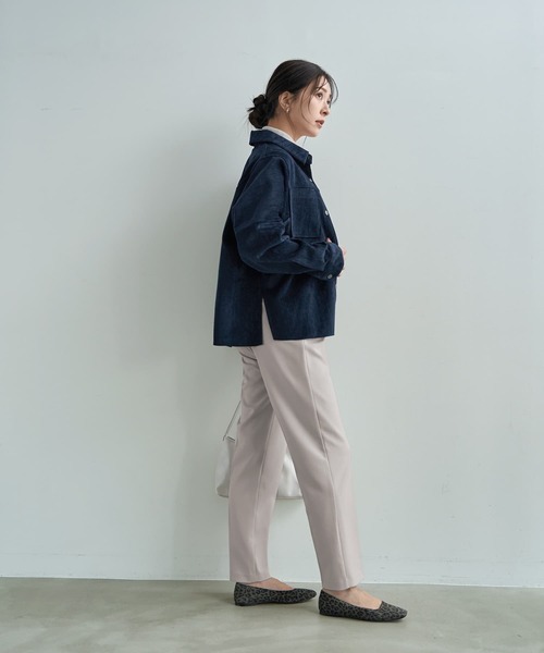 STYLE DELI(スタイルデリ)の「【LUXE】ベルベット調シャツ型ジャケット(ブルゾン・レディース・ネイビー/キャメル・FREE)」の9枚目の写真