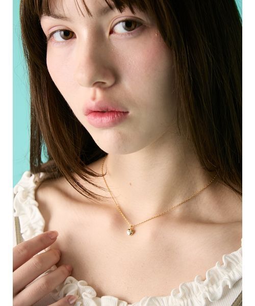 FURFUR(ファーファー)の「ハートモチーフネックレス(ネックレス・レディース・ブルー/ホワイト/レッド/ゴールド・F)」の9枚目の写真