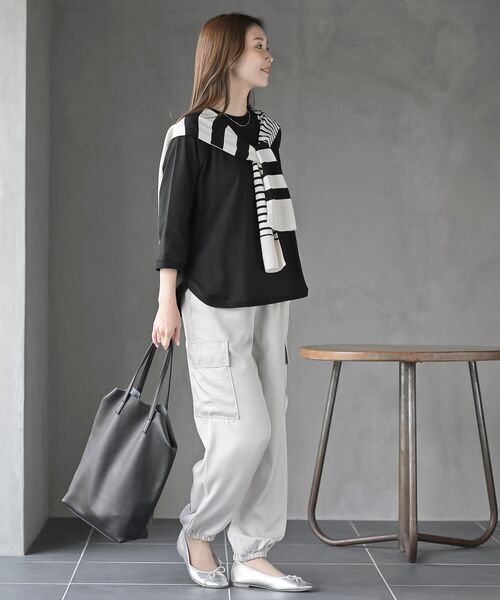 rps（アールピーエス）の「ボーダーストール（ストール/ショール・レディース・杢グレー/ベージュ/ブラック/アイボリー・フリー）」の11枚目の写真