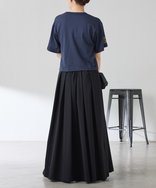 ROTHCO(ロスコ)の「Q.anos/ロゴTシャツ/ROTHCOコラボアイテム/先着ノベルティ付き(Tシャツ/カットソー・レディース・ベージュ/ネイビー・FREE)」の22枚目の写真