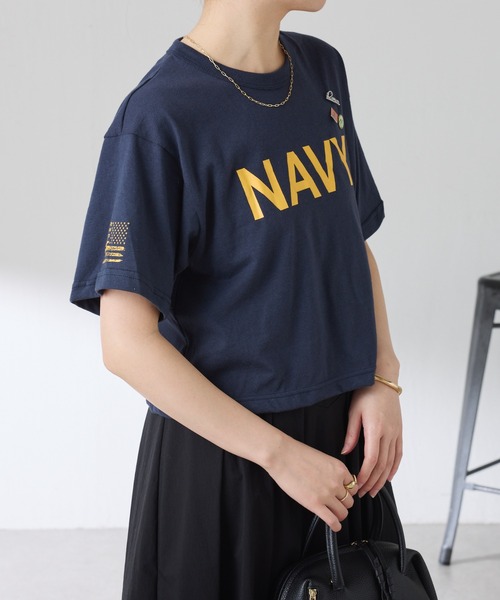 ROTHCO(ロスコ)の「Q.anos/ロゴTシャツ/ROTHCOコラボアイテム/先着ノベルティ付き(Tシャツ/カットソー・レディース・ベージュ/ネイビー・FREE)」の20枚目の写真