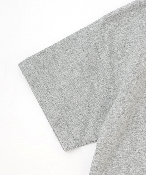 b・ROOM(ビールーム)の「【デイリースタンダードウェアシリーズ】2PACKシンプルTシャツSET(Tシャツ/カットソー・キッズ・ベージュ/ブルー系その他/トップグレー/ブラック・130cm/120cm/150cm/140cm/110cm/100cm)」の7枚目の写真