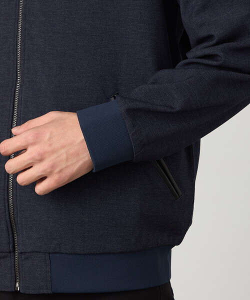 COMME CA ISM(コムサイズム)の「デニムライクストレッチ ジップアップブルゾン(ブルゾン・メンズ・ネイビー/ブラック・LARGE/MEDIUM)」の8枚目の写真