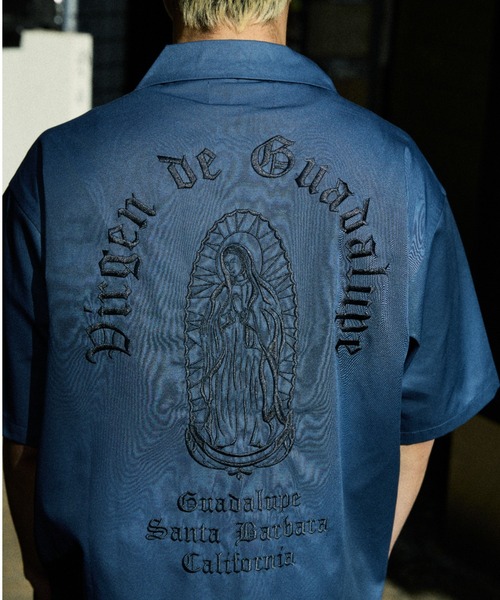 ムラサキスポーツ(ムラサキスポーツ)の「DEAR LAUREL/ディアローレル LETTER SOUL MARIA SHIRT 半袖シャツ DL26S-2404(シャツ/ブラウス・メンズ・チャコール/ネイビー/ブラック・M/L/XL)」の9枚目の写真