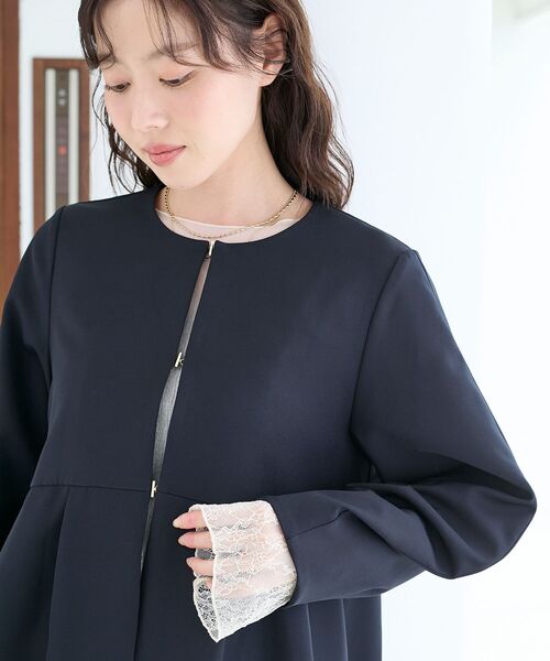 le.coeur blanc（ルクールブラン）の「ツインクロスノーカラーペプラムジャケット（ノーカラージャケット・レディース・ベージュ/ネイビー・38）」の17枚目の写真