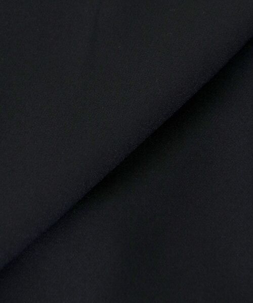 le.coeur blanc（ルクールブラン）の「ツインクロスノーカラーペプラムジャケット（ノーカラージャケット・レディース・ベージュ/ネイビー・38）」の3枚目の写真