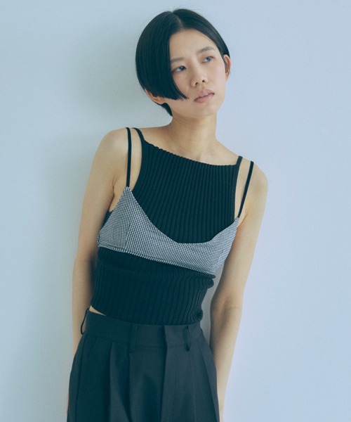 EN NEUME(エンノイム)の「Rib Boat Knit Cami(ニット/セーター・レディース・ブラック/レッド/ブラウン・FREE)」の1枚目の写真
