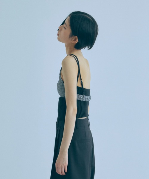EN NEUME(エンノイム)の「Rib Boat Knit Cami(ニット/セーター・レディース・ブラック/レッド/ブラウン・FREE)」の6枚目の写真