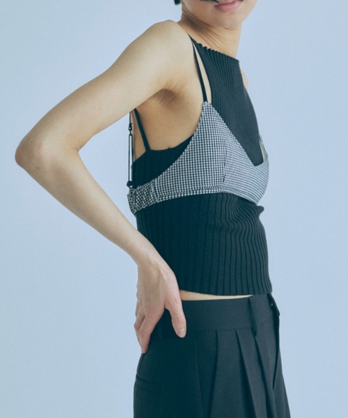 EN NEUME(エンノイム)の「Rib Boat Knit Cami(ニット/セーター・レディース・ブラック/レッド/ブラウン・FREE)」の8枚目の写真