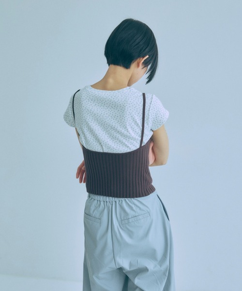 EN NEUME(エンノイム)の「Rib Boat Knit Cami(ニット/セーター・レディース・ブラック/レッド/ブラウン・FREE)」の13枚目の写真