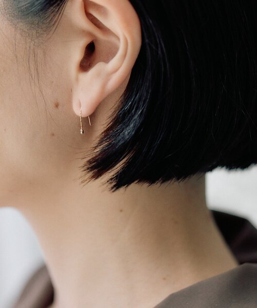 ear PAPILLONNER（イアパピヨネ）の「《金属アレルギー対応/ステンレス》ミニフックピアス（ピアス（両耳用）・レディース・ゴールド/シルバー・FREE）」の3枚目の写真
