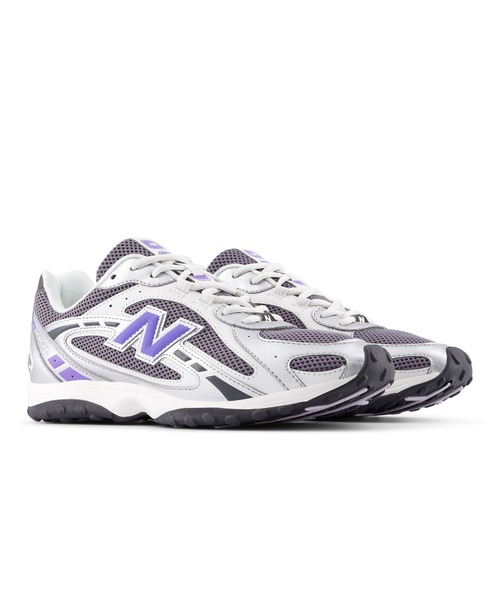 NEW BALANCE(ニューバランス)の「204L(スニーカー・メンズ・シルバー/シルバー系その他・22.5cm/23.0cm/23.5cm/24.0cm/24.5cm/25.0cm/25.5cm/26.0cm/26.5cm/27.0cm/27.5cm/28.0cm/28.5cm/29.0cm)」の6枚目の写真