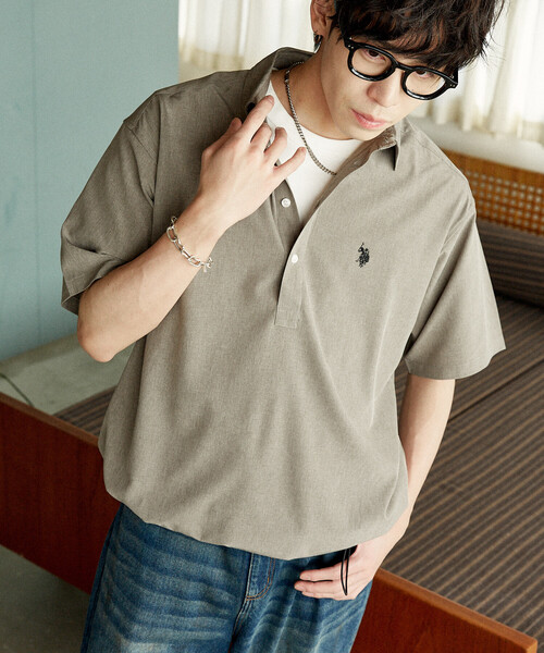 U.S. POLO ASSN.(ユーエスポロアッスン)の「U.S. POLO ASSN.U.S. POLO ASSN. × PUBLUX/ユーエスポロアッスン 別注 ワンポイント プルオーバー シャツ 限定展開(シャツ/ブラウス・メンズ・グレー/チャコールグレー/ブラック/サックスブルー・S/M/L)」の5枚目の写真