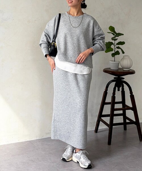 Chez toi(シェトワ)の「【タイパ・コスパ最強】ボンディングプルオーバー×ナロースカート(つなぎ/オールインワン・レディース・グレー/ブルー/ブラック/ベージュ・FREE)」の14枚目の写真