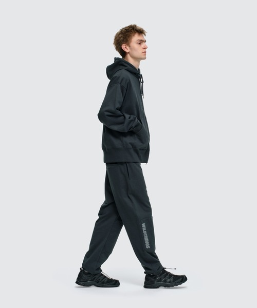 WILD THINGS（ワイルドシングス）の「トレーニングスウェットパーカー│TRAINING SWEAT PARKA（パーカー・メンズ・グレー/グリーン系その他/ブラック・M/L/XL/S）」の9枚目の写真