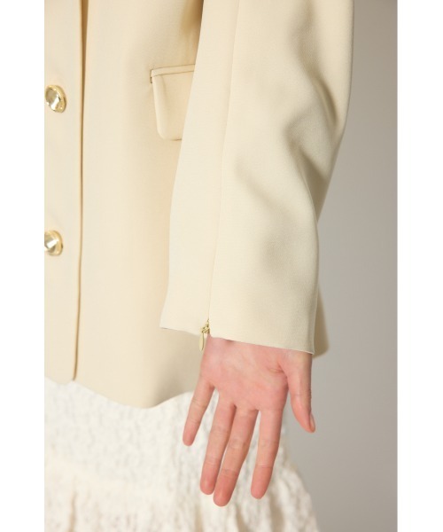 rienda（リエンダ）の「【森香澄さん着用】レースディティール2WAYテーラードジャケット 春服（テーラードジャケット・レディース・ライトイエロー/ブルー系その他3/サンドグレー・SMALL/MEDIUM）」の13枚目の写真