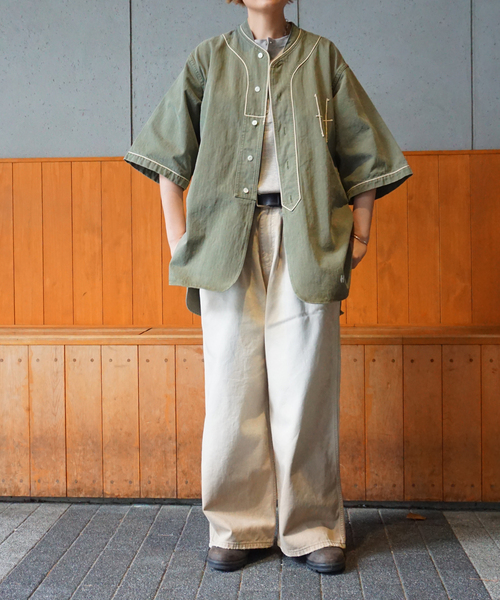 JOURNAL STANDARD LUXE（ジャーナルスタンダード　ラックス）の「オーバーダイ タックワークパンツ（その他パンツ・レディース・ベージュ・SMALL/MEDIUM）」の3枚目の写真