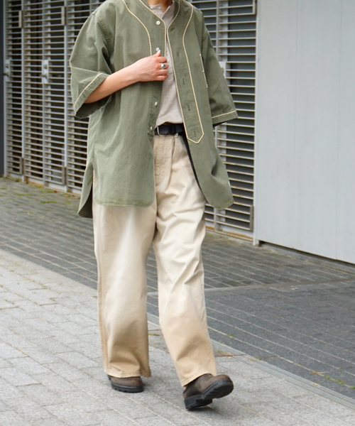 JOURNAL STANDARD LUXE（ジャーナルスタンダード　ラックス）の「オーバーダイ タックワークパンツ（その他パンツ・レディース・ベージュ・SMALL/MEDIUM）」の4枚目の写真