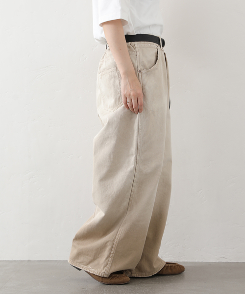 JOURNAL STANDARD LUXE（ジャーナルスタンダード　ラックス）の「オーバーダイ タックワークパンツ（その他パンツ・レディース・ベージュ・SMALL/MEDIUM）」の14枚目の写真