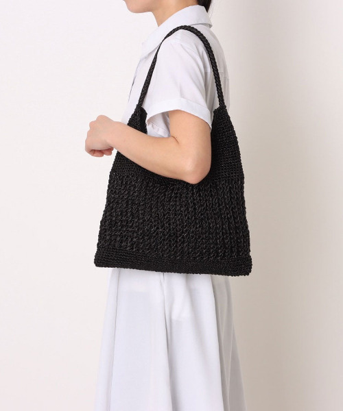 cache cache(カシュ カシュ)の「カシュカシュ cachecache / メタリックコード柄編みワンハンドルトート(かごバッグ・レディース・ブラック/シルバー系その他/シルバー・FREE)」の22枚目の写真