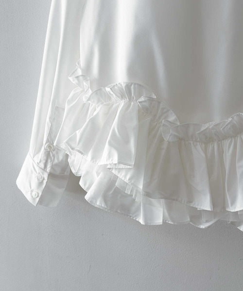 PICCIN PERLA(ピッチンペルラ)の「ペプラムチュールブラウス(シャツ/ブラウス・レディース・オフホワイト・M)」の9枚目の写真