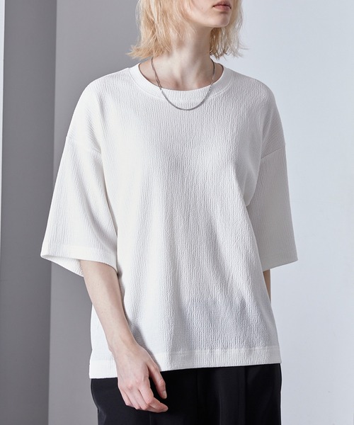 Loose/ルース(ルース)の「エンボスジャガード ドレープ Tシャツ(Tシャツ/カットソー・メンズ・レッド/ホワイト/ブラック・L/M/S)」の2枚目の写真