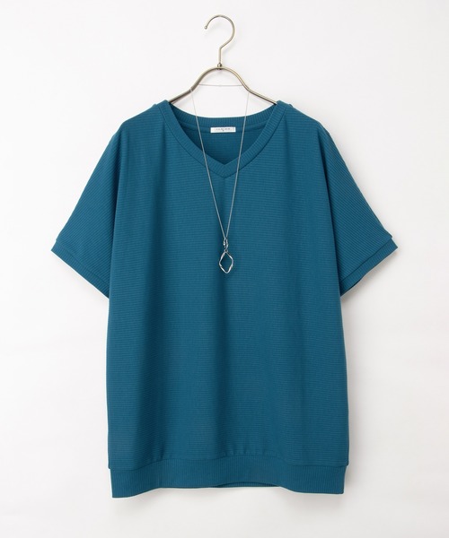 Honeys(ハニーズ)の「【ハニさら・接触冷感・UVカット・遮熱】アクセ付ドルマントップス(Tシャツ/カットソー・レディース・レッド/ベージュ/ネイビー/ブルーグリーン/ブラック/アイボリー/ブラウン・M/LL/L)」の15枚目の写真