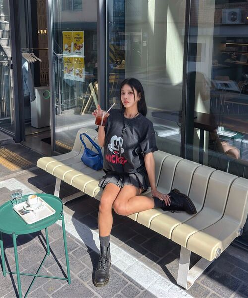 VTWO(ブイツー)の「ヴィンテージウォッシングフェイスタイシャツ_ミッキー_(ブラック)(Tシャツ/カットソー・レディース・その他・MEDIUM/LARGE)」の3枚目の写真