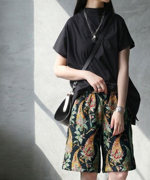 antiqua(アンティカ)の「花柄 ハーフパンツ(その他パンツ・レディース・ホワイト/ブラック・ONESIZE)」の8枚目の写真