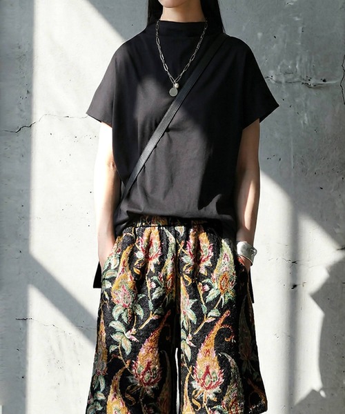 antiqua(アンティカ)の「花柄 ハーフパンツ(その他パンツ・レディース・ホワイト/ブラック・ONESIZE)」の11枚目の写真