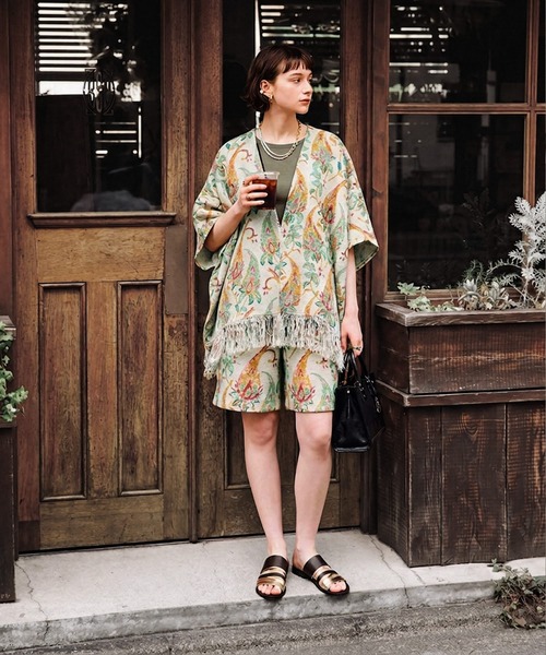 antiqua(アンティカ)の「花柄 ハーフパンツ(その他パンツ・レディース・ホワイト/ブラック・ONESIZE)」の6枚目の写真