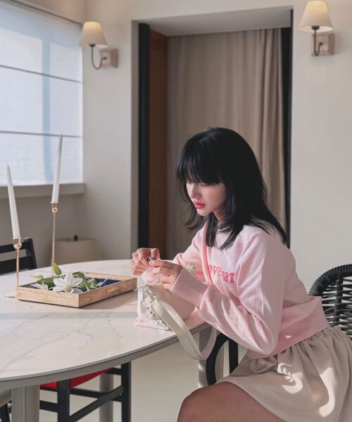 COVERNAT WOMAN(カバーナットウーマン)の「ウーマン クーパー ロゴ ラウンドネック ニット ライトピンク(ニット/セーター・レディース・その他・WS/WM)」の5枚目の写真