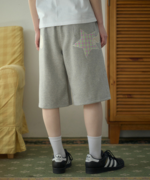 ambler(エムブラー)の「エンジェルスター パッチ バermudaパンツ バermudaワンタック スウェット ショートパンツ ASP901 (メランジ)(その他パンツ・レディース・その他・MEDIUM/LARGE)」の2枚目の写真