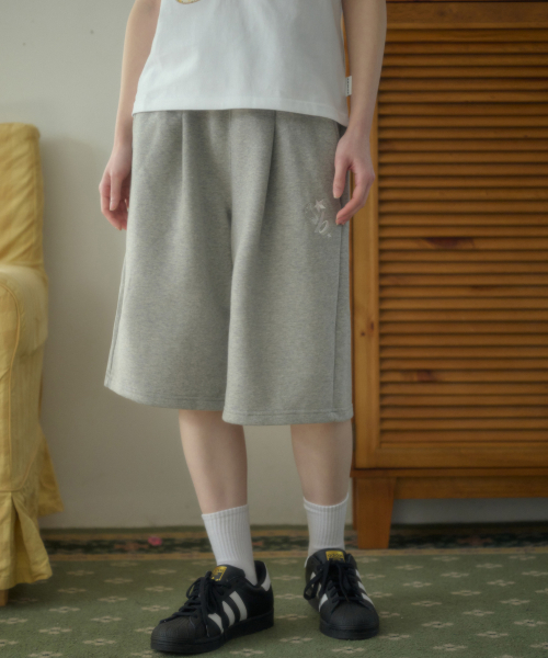 ambler(エムブラー)の「エンジェルスター パッチ バermudaパンツ バermudaワンタック スウェット ショートパンツ ASP901 (メランジ)(その他パンツ・レディース・その他・MEDIUM/LARGE)」の3枚目の写真