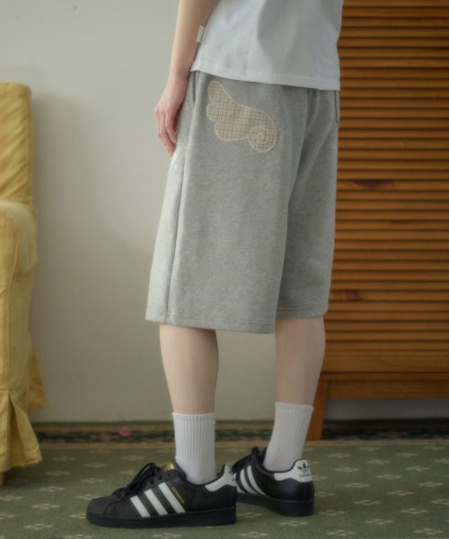 ambler(エムブラー)の「エンジェルスター パッチ バermudaパンツ バermudaワンタック スウェット ショートパンツ ASP901 (メランジ)(その他パンツ・レディース・その他・MEDIUM/LARGE)」の4枚目の写真