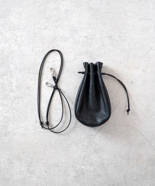 Senti(センティ)の「SENTI センティ / Dyneema Leather MEDICINE BAG M / 超軽量ダイニーマレザー メディスンバッグ M / 3039(ショルダーバッグ・メンズ・ブラック系その他/ブラック・FREE)」の8枚目の写真
