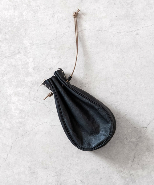 Senti(センティ)の「SENTI センティ / Dyneema Leather MEDICINE BAG M / 超軽量ダイニーマレザー メディスンバッグ M / 3039(ショルダーバッグ・メンズ・ブラック系その他/ブラック・FREE)」の16枚目の写真
