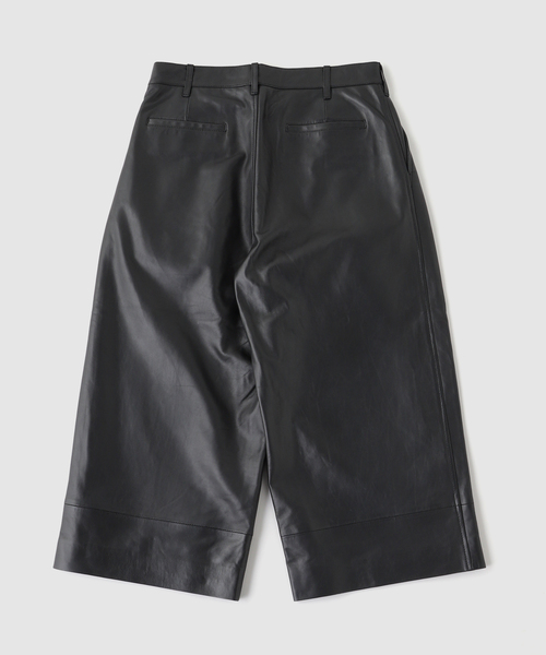 JOURNAL STANDARD(ジャーナルスタンダード)の「ラム レザー レザー 2トーン パネル クォーター パンツ(その他パンツ・メンズ・ブラック・MEDIUM/LARGE)」の4枚目の写真