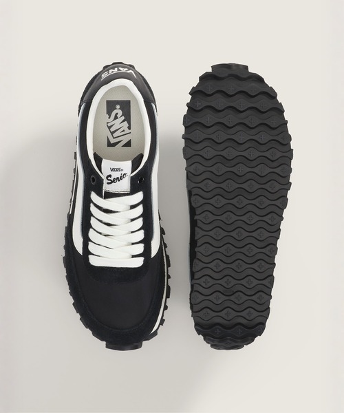 VANS(バンズ)の「VANS PREMIUM スタイル 152 ヘアリースエード / LX Style 152 HAIRY SUEDE Black VN0010VECJK1(スニーカー・メンズ・ブラック・11/10.5/10/9.5/9/8.5/8/7.5/7/6.5/6/5.5/5/4.5/4)」の3枚目の写真