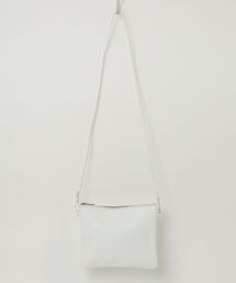 MADULI（マドゥリ）の「MADULI レザーサコッシュ（ショルダーバッグ）」