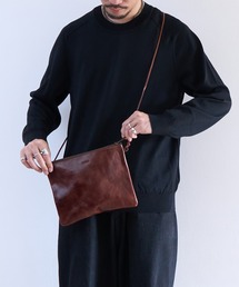 MADULI レザーサコッシュ