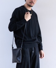 MADULI レザーサコッシュ